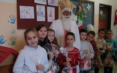 Sveti Nikola posjetio naše učenike